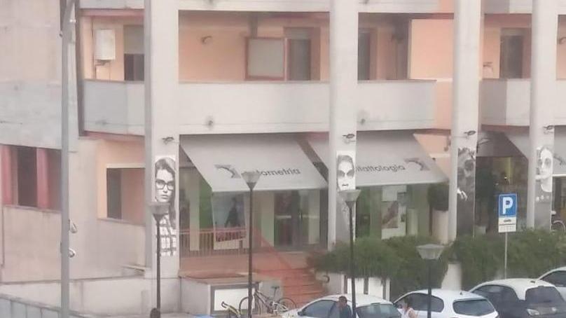 L’arrivo dei nuovi inquilini rom nell'ecomostro di via Rospicciano