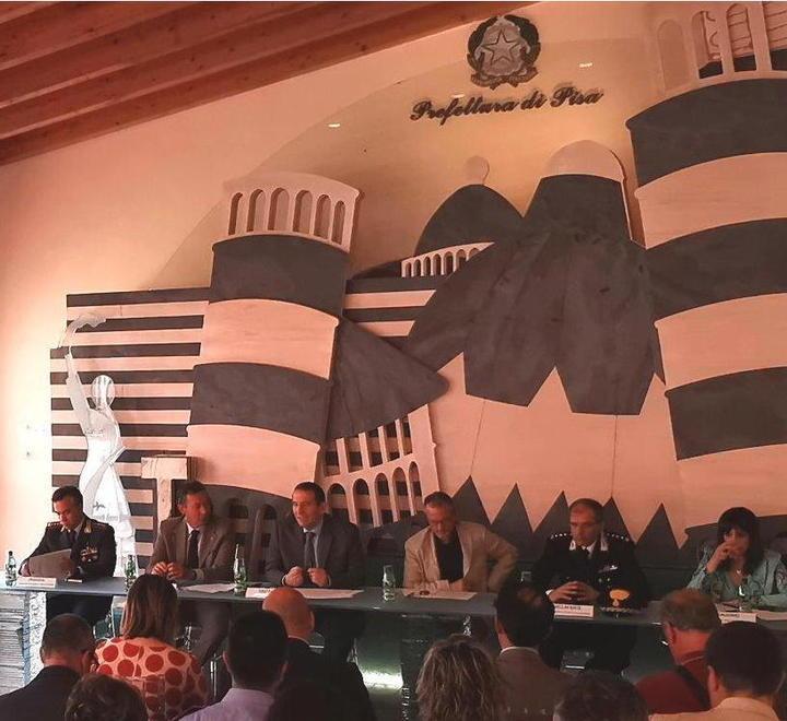 Terzo da sinistra il prefetto Giuseppe Castaldo durante la riunione del Comitato per l’ordine pubblico