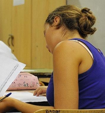 Copiò la tesi di laurea: condannata per plagio