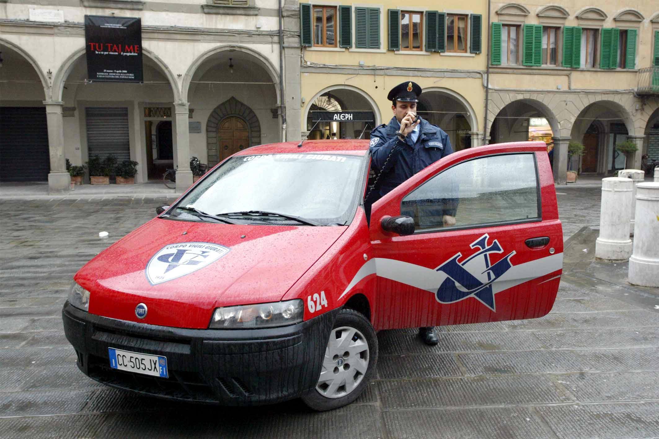 Una pattuglia del Corpo vigili giurati