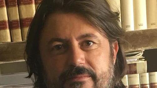 Altalene fiorite, Simoni: «Non in via Cavour»
