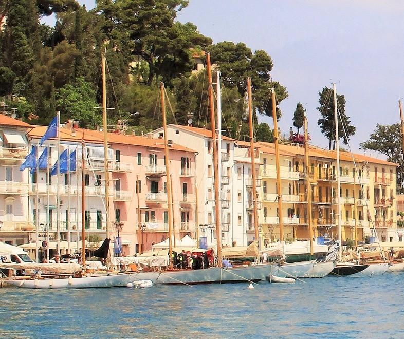 Legni pregiati e vele di tela olona le Signore del Mare alla Pilarella 