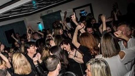 Serata amarcord a bordo vasca: torna “C’era una volta il Panda”