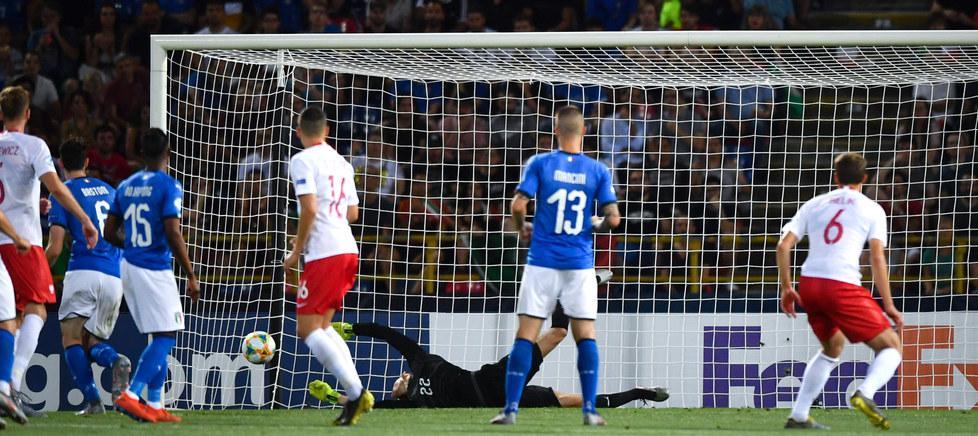 Gli azzurri si fanno male da soli 