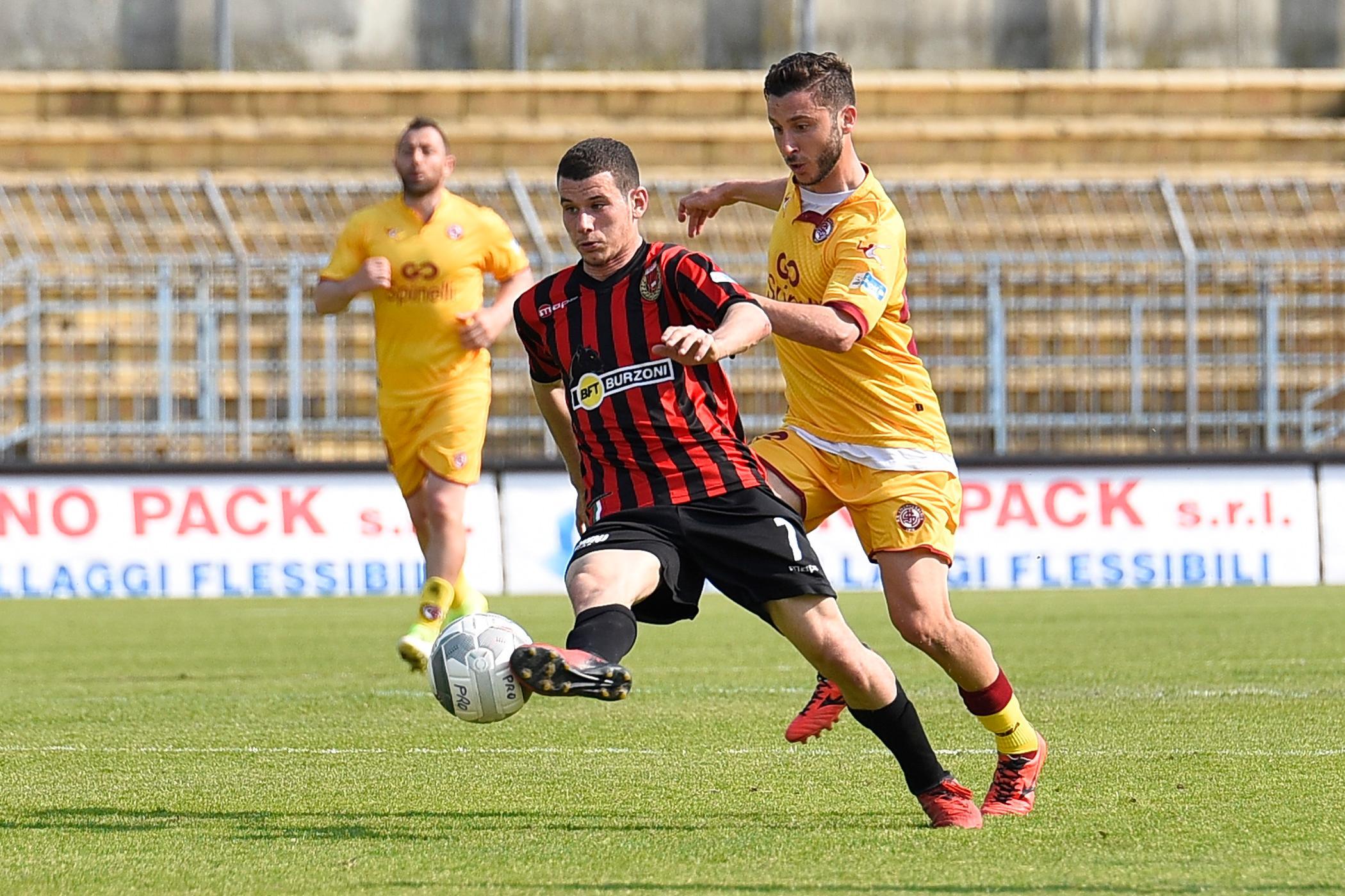 Gianluca Barba nel 2017 con la maglia del Pro Piacenza, in Serie C (Foto LaPresse)