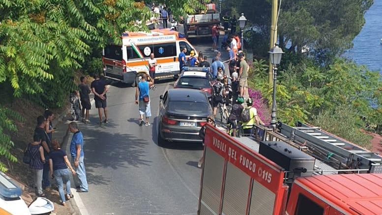 Scontro tra uno scooter e un autocarro, scooterista muore sulla provinciale