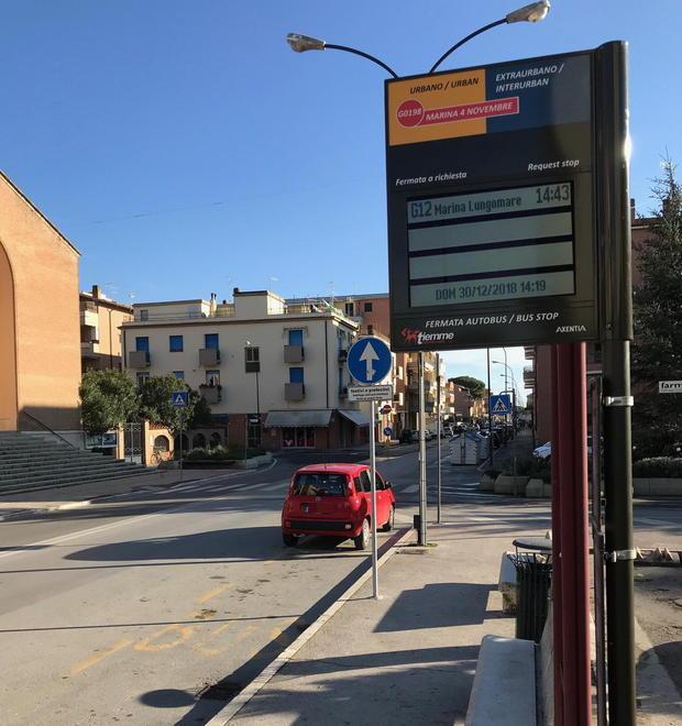 Trecento firme da Marina per chiedere più autobus