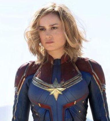 Arriva Captain Marvel un’invincibile Barbie La salvezza dipende da lei