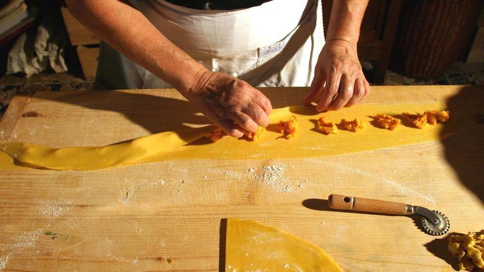 La notte di San Giovanni fra tortellate e antichi riti