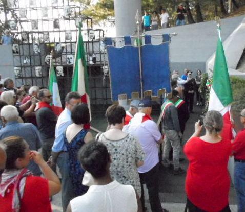La gioia e le risate della sagra per esorcizzare il dolore dell’eccidio nazista più feroce 