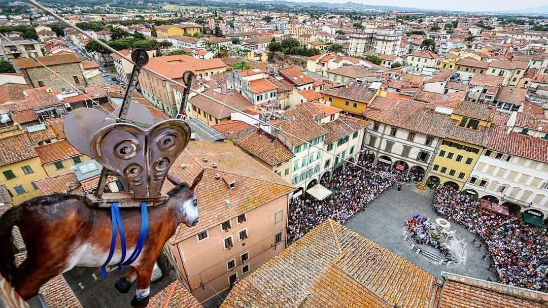 Ecco la notte del Volo del ciuco per i novecento anni di Empoli