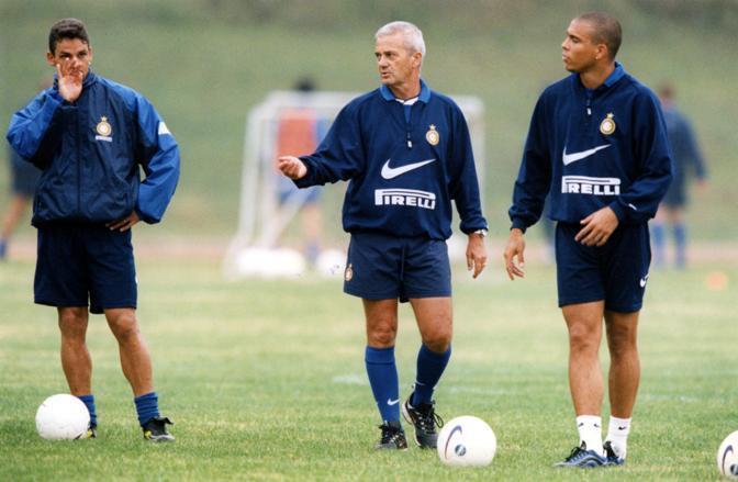 È morto Gigi Simoni, l'allenatore gentiluomo ex Inter, Pisa e Lucchese