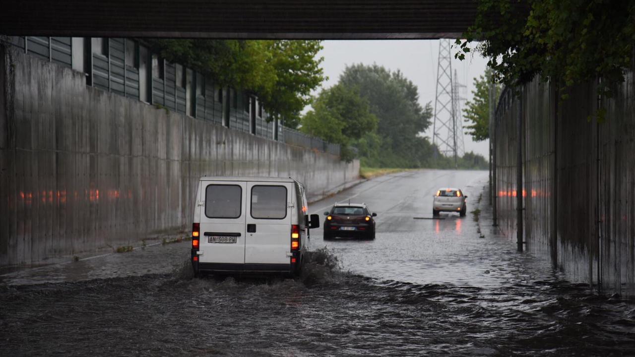 Uno dei sottopassaggi di Reggio Emilia allagato