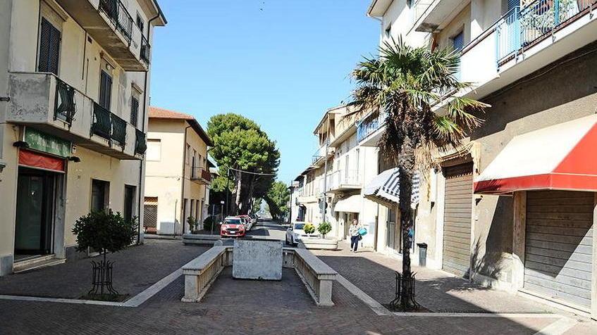 Affitti più bassi e una politica di incentivi le proposte per il salvataggio dei negozi