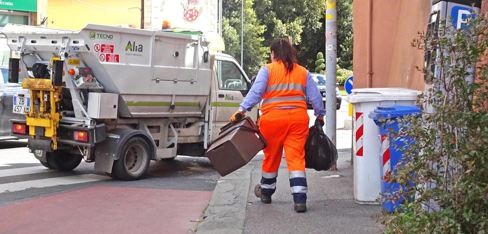 Scattano controlli contro l’abbandono della spazzatura 