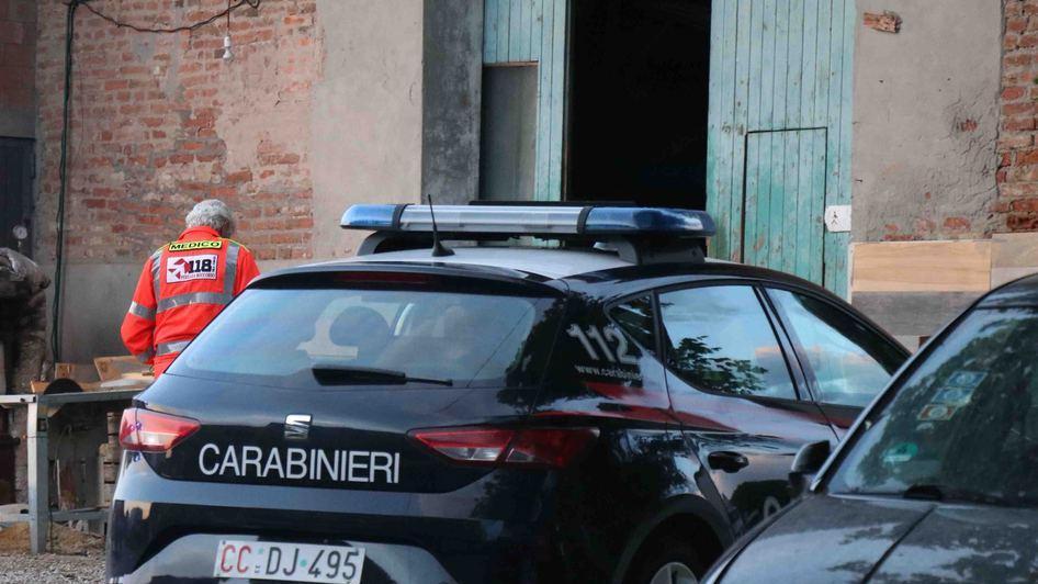 Ferrara, malore lo stronca all’interno di un capannone
