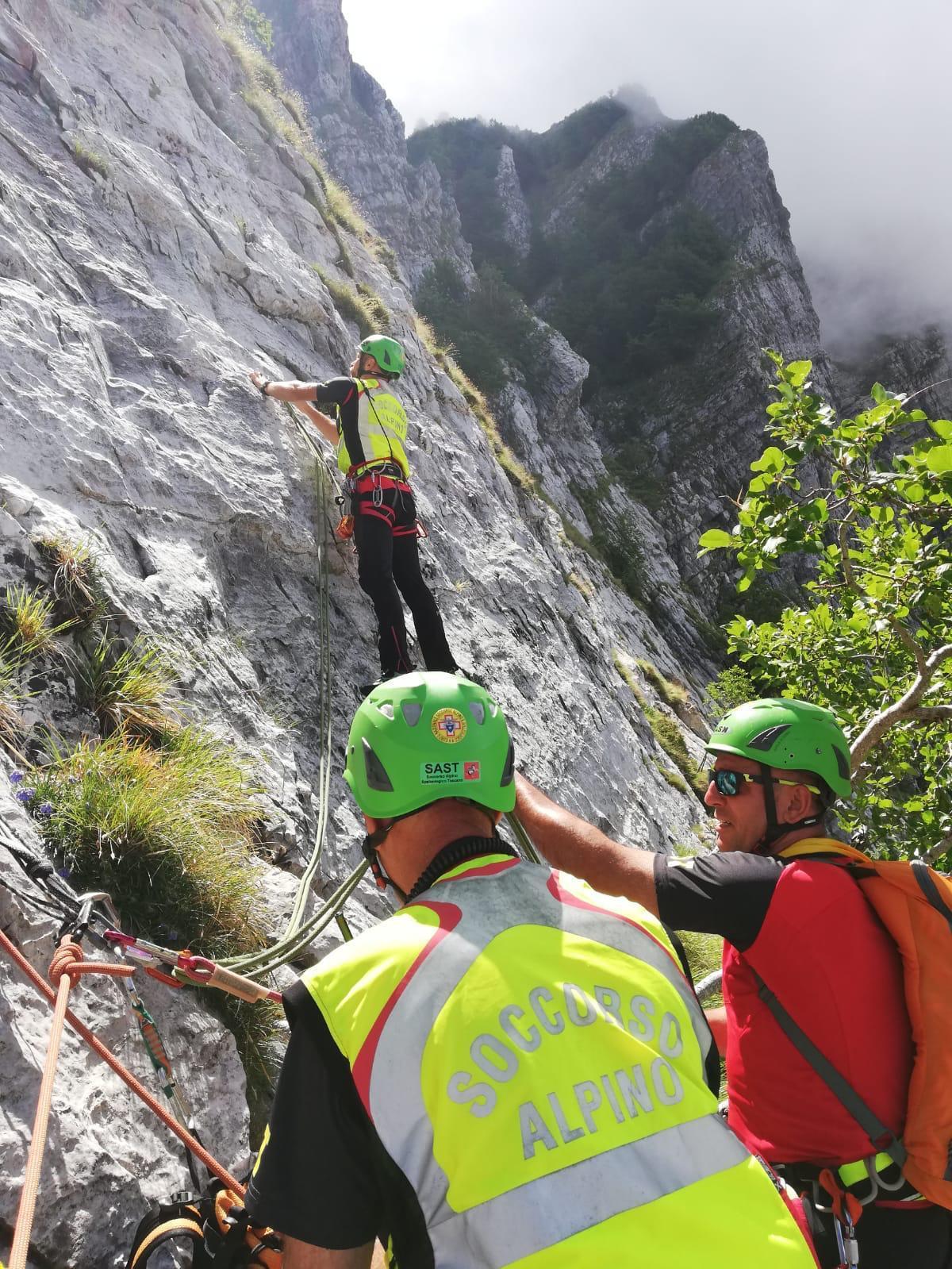 L'intervento del Soccorso alpino sul monte Corchia