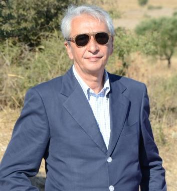 I familiari dei due carabinieri medaglia d’oro al valor militare; a lato Gaetano Cau