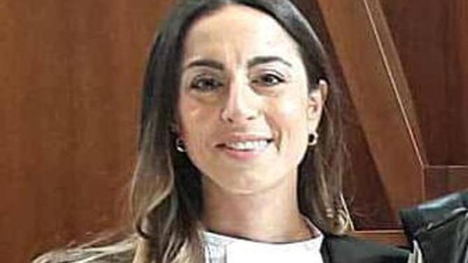 Aggredisce la ex al lavoro e la sbatte a terra Stalker messo agli arresti domiciliari