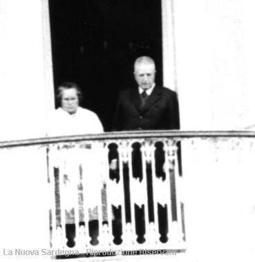 Don Efisio Carta con la moglie 