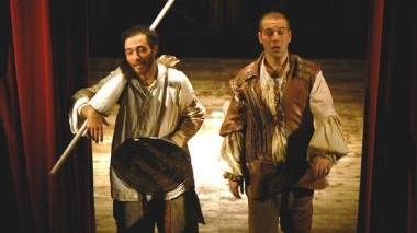 Nella foto &laquo;Don Chisciotte&raquo; in scena a Porto Torres. A destra l&#146;attore Pierfrancesco Favino 
