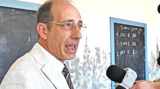 «Rimuovete la preside Pastacaldi e la sua vice»