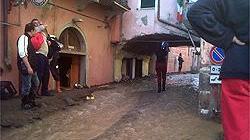 Le strade coperte di fango a Monterosso