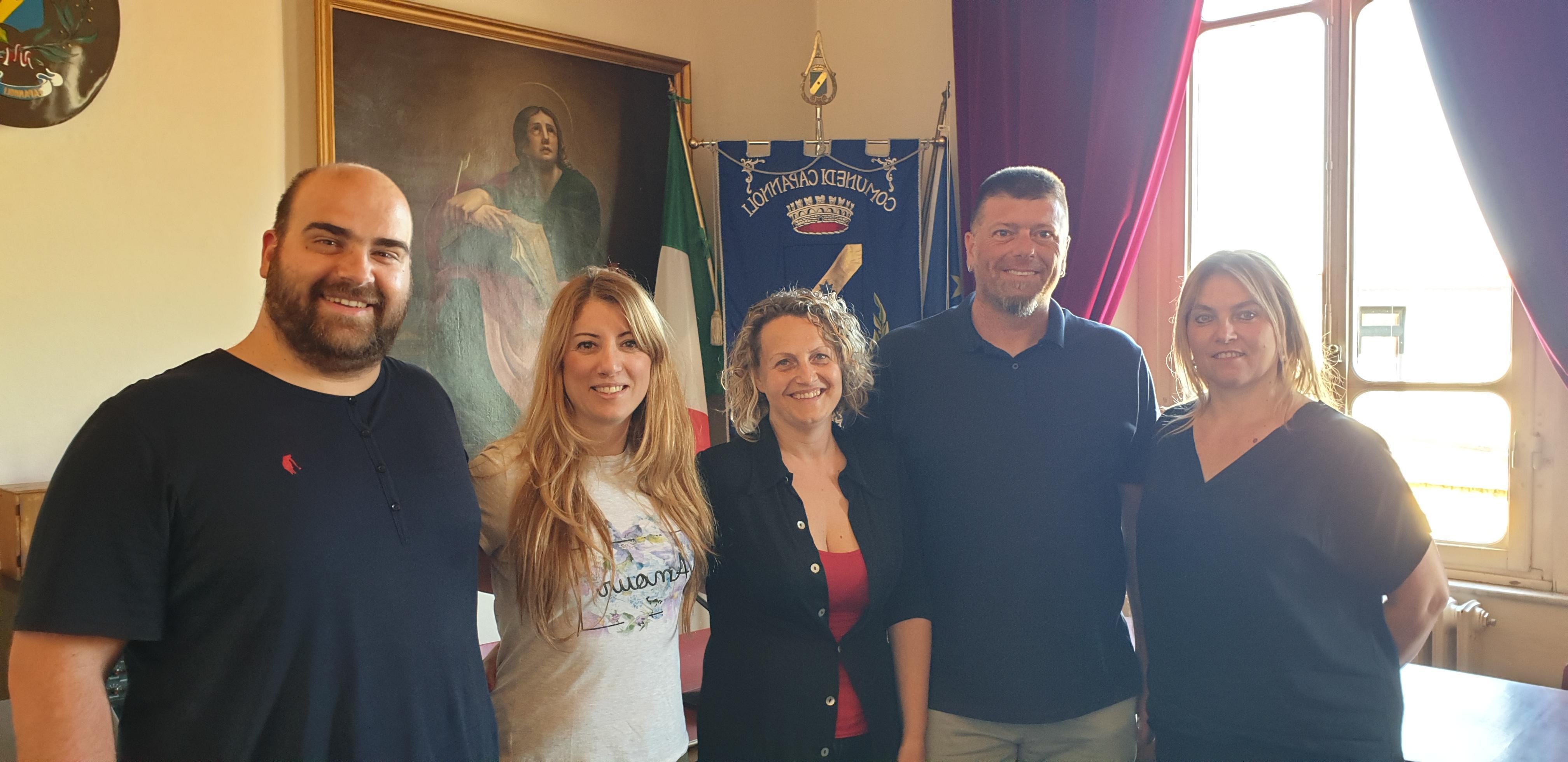 La giunta comunale con al centro la sindaca Arianna Cecchini