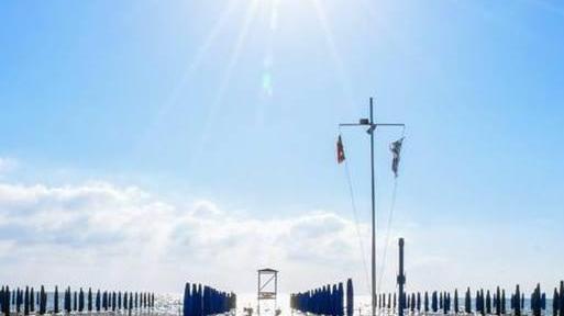 Ritrovati a casa della mamma i bimbi scappati dalla spiaggia