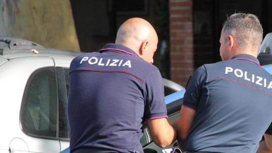 Rapinato e picchiato da un marocchino