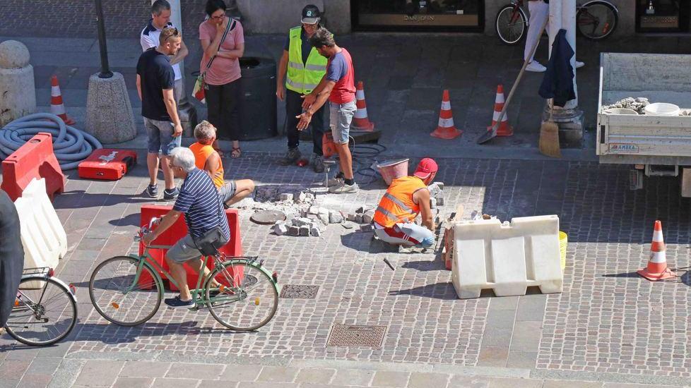 Fittoni mobili ancora a terra Si cerca cavo danneggiato