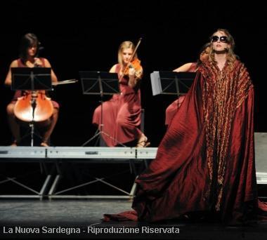 La solitudine di Ecuba, regina sconfitta