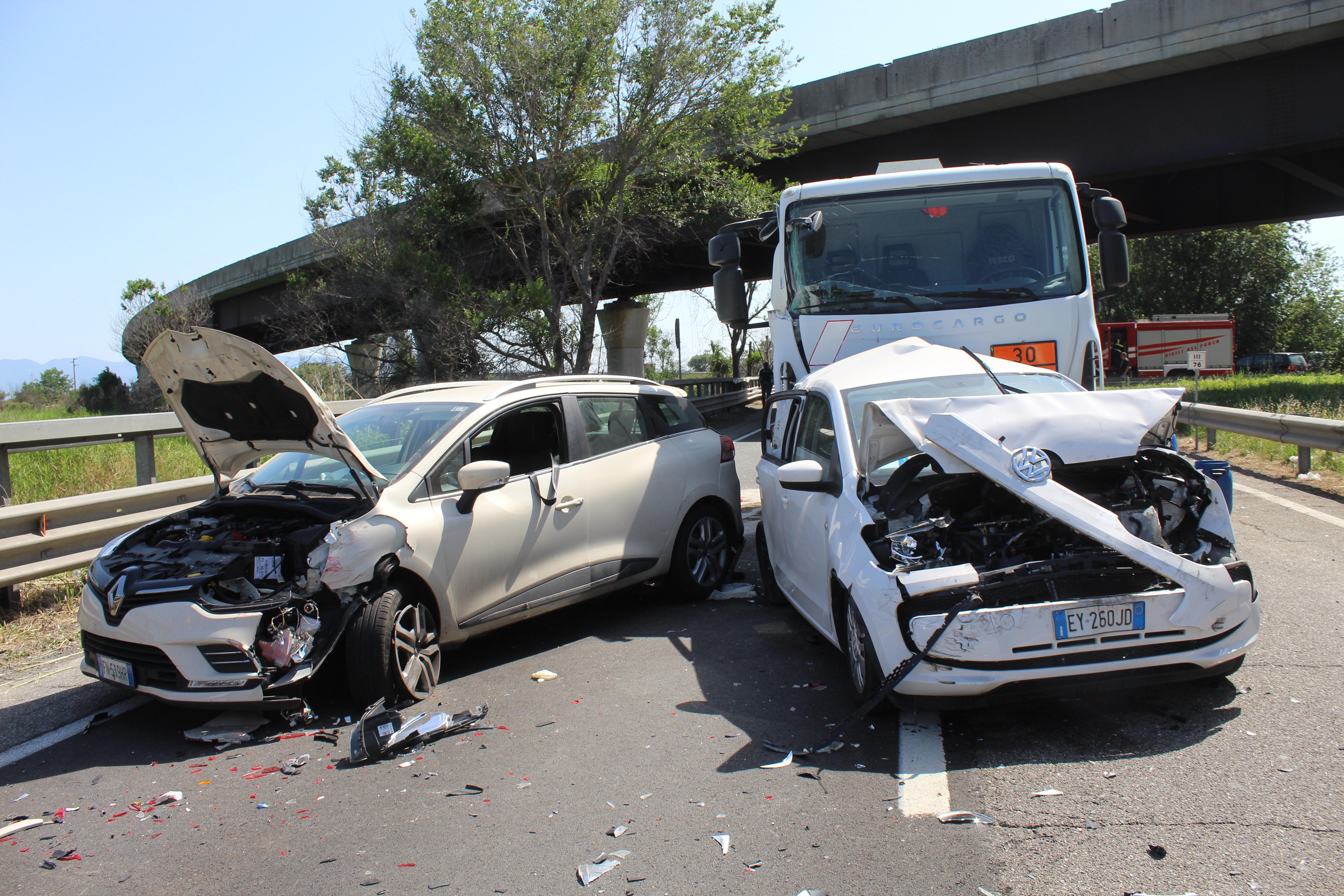 Amiche travolte e uccise da un camion, Empoli in lutto per Anna Maria e Diva 