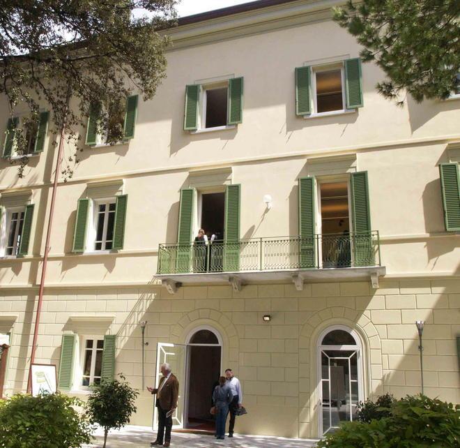 A Villa Bertelli una copia del busto 