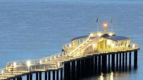Stroncato da un infarto sul Pontile