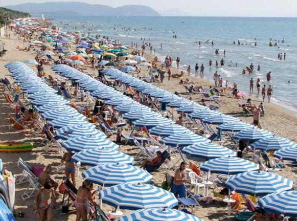 Volantinaggio contro la tassa di soggiorno 