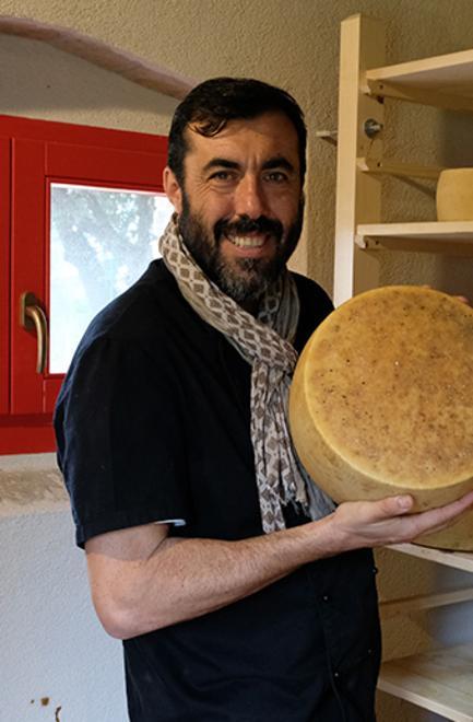 «Offrimi una cena e ti regalo recensioni» Zazzeri dice no e i ristoratori sono con lui 