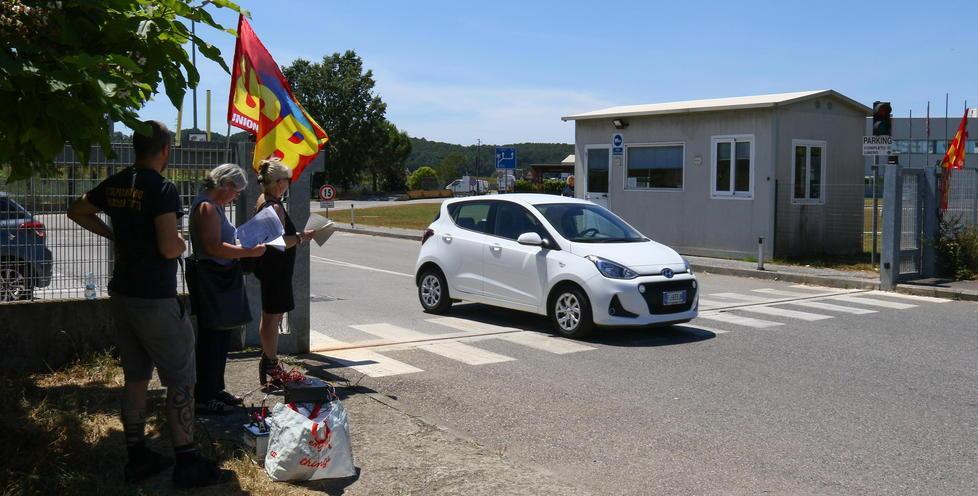 Magna, lavoratori preoccupati nessuna garanzia per il futuro 