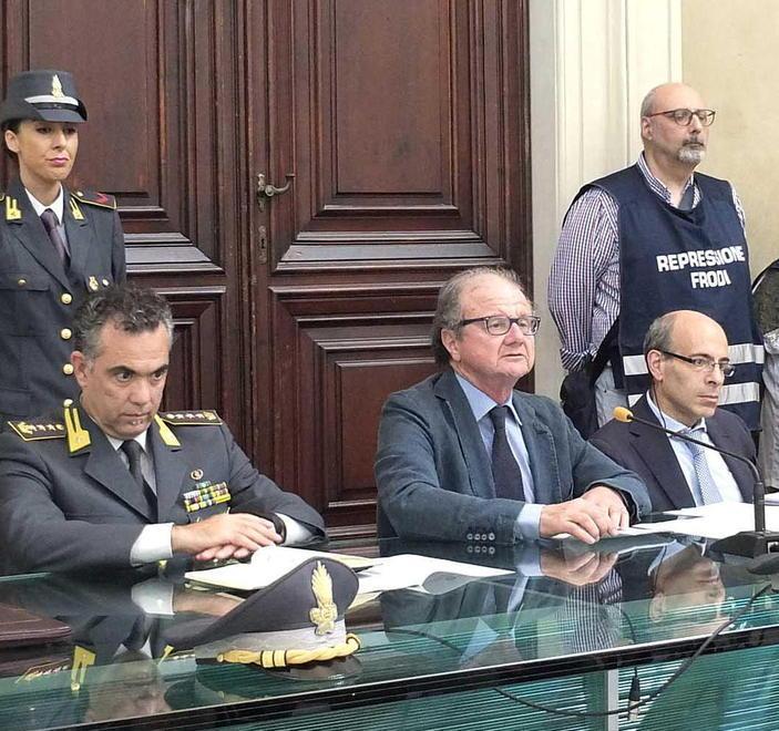 Il figlio di un camorrista tra i collaboratori più stretti