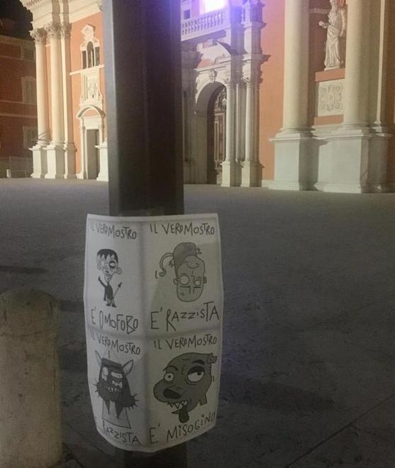 Bund affigge volantini contro omofobi e razzisti