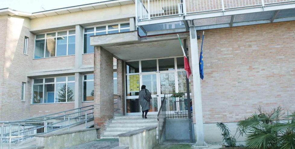 «Sul nuovo orario alla Pezzani la protesta è di pochi genitori» 