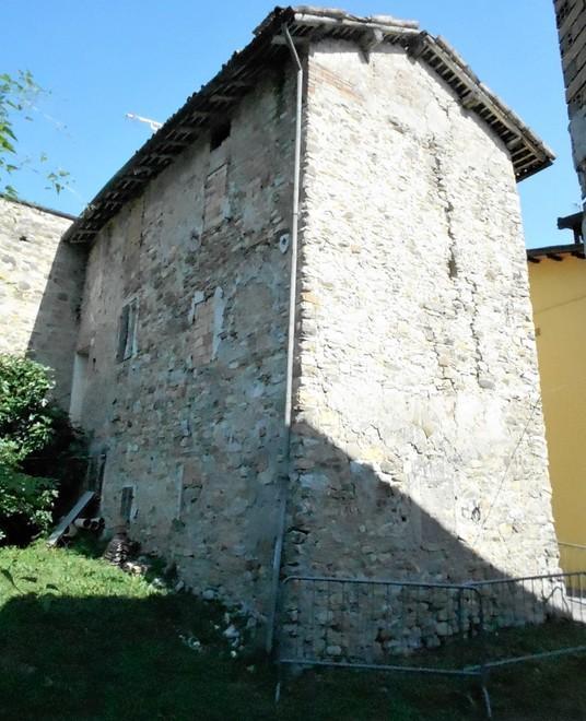 «Casa a rischio-crollo in centro noi vicini siamo preoccupati» 