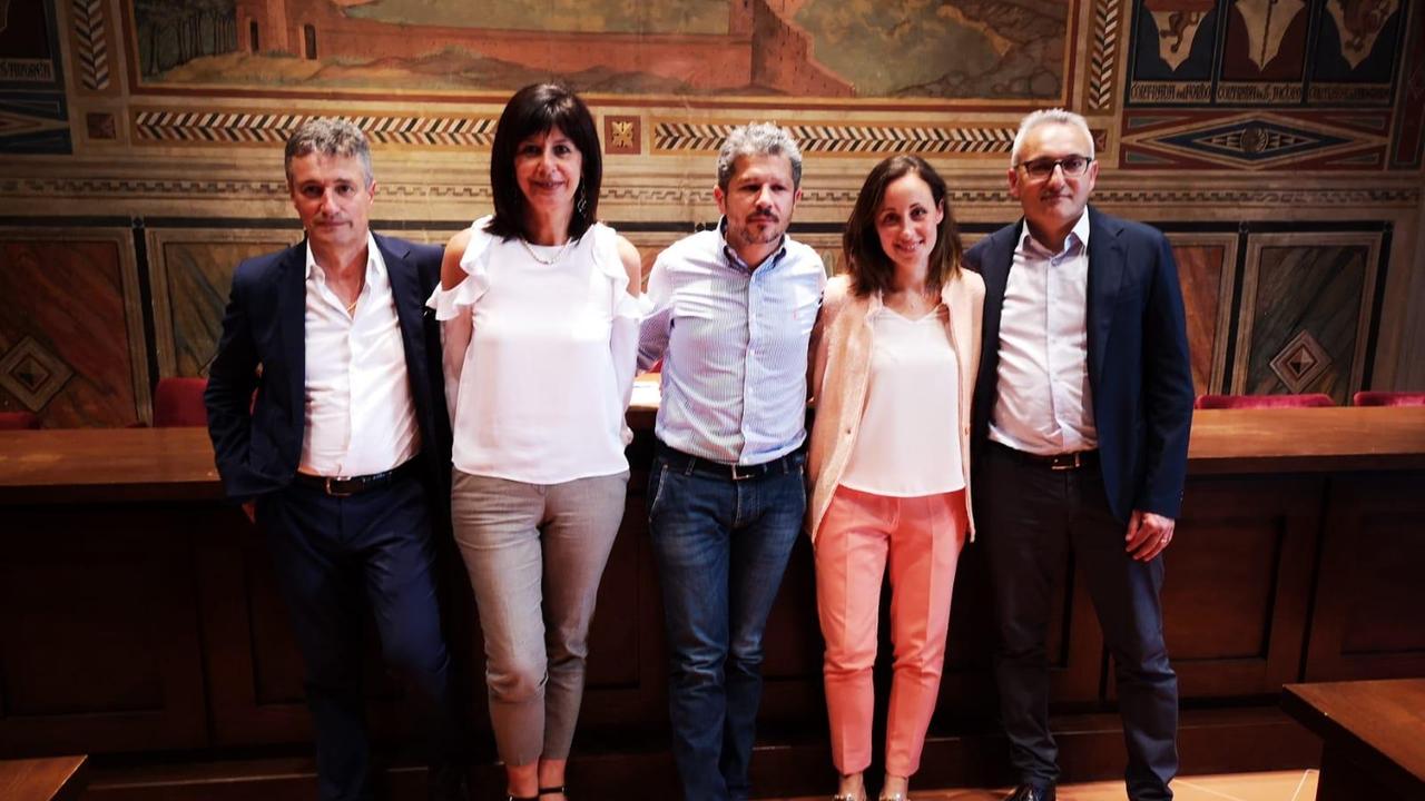 Giglioli presenta gli assessori, ma la nuova giunta è "monca"