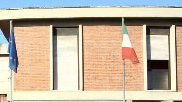 Stamani gli studenti provano a scavalcare i muri del carcere