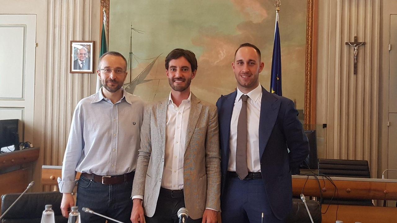 Andrea Menozzi, responsabile del settore giovanile biancorosso, Giorgio Zanni, presidente della Provincia e Filippo Barozzi, dg della Pallacanestro Reggiana