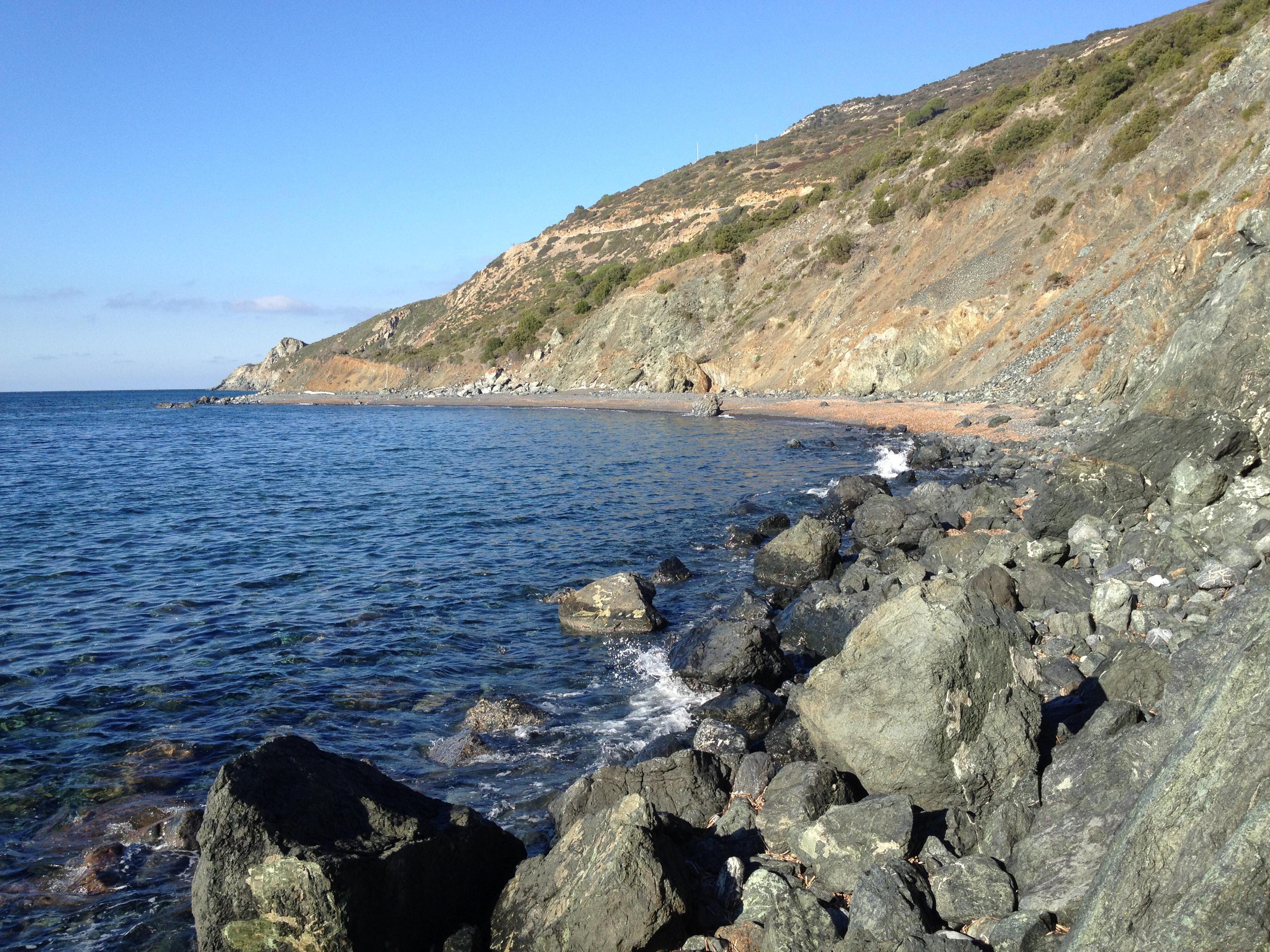 Malore in acqua, turista annega a Pomonte
