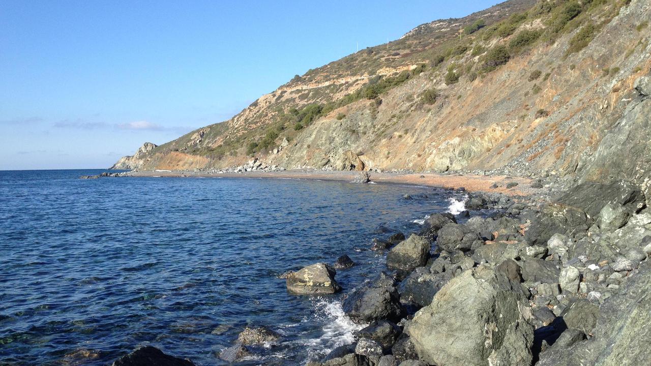 Malore in acqua, turista annega a Pomonte