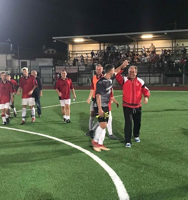 Prato ko, Montagne vola in finale contro Le Capanne 