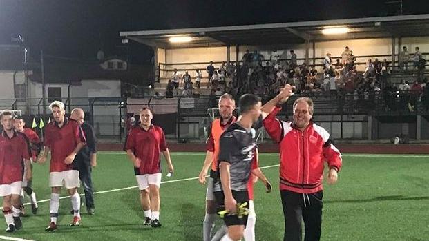 Prato ko, Montagne vola in finale contro Le Capanne