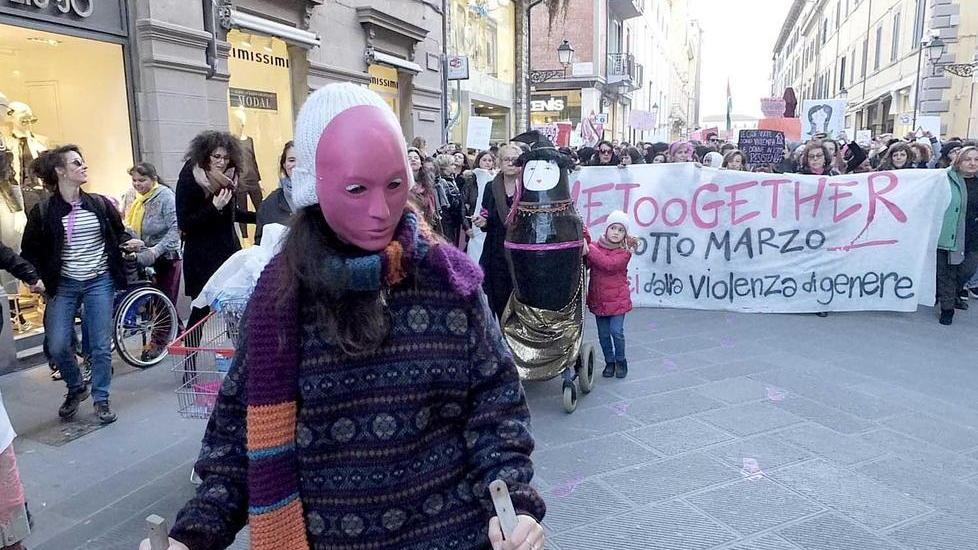 Picchiata e segregata dal marito violento